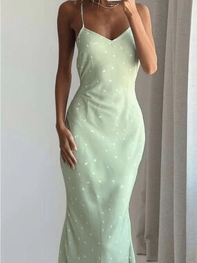 Princess Polly “On cloud nine” midi dress